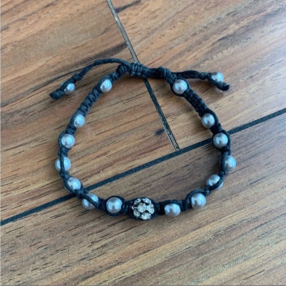 Express Pearl/Rhinestone Pull Tie Bracelet